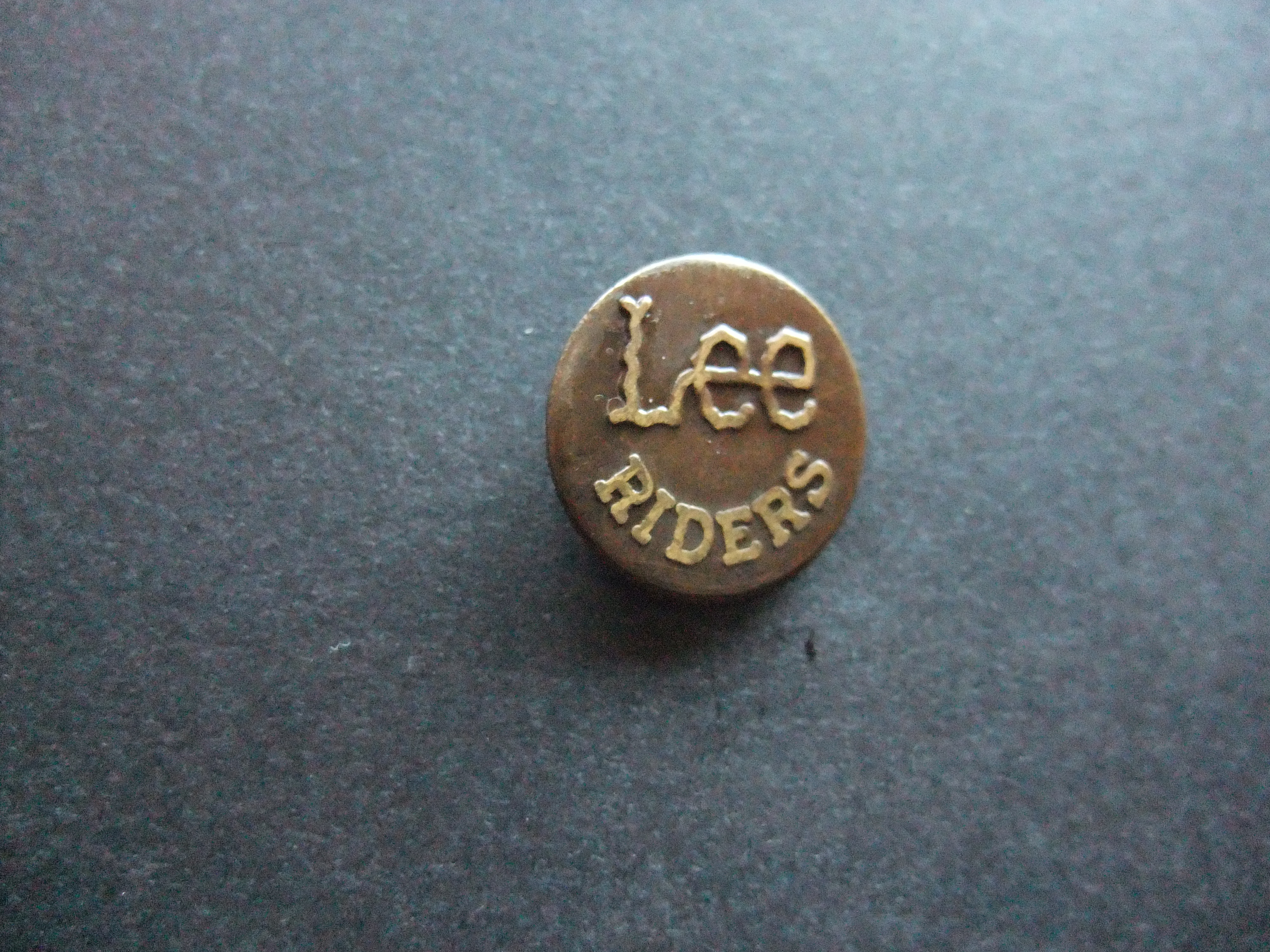 Lee Riders American brand of denim jeans logo
